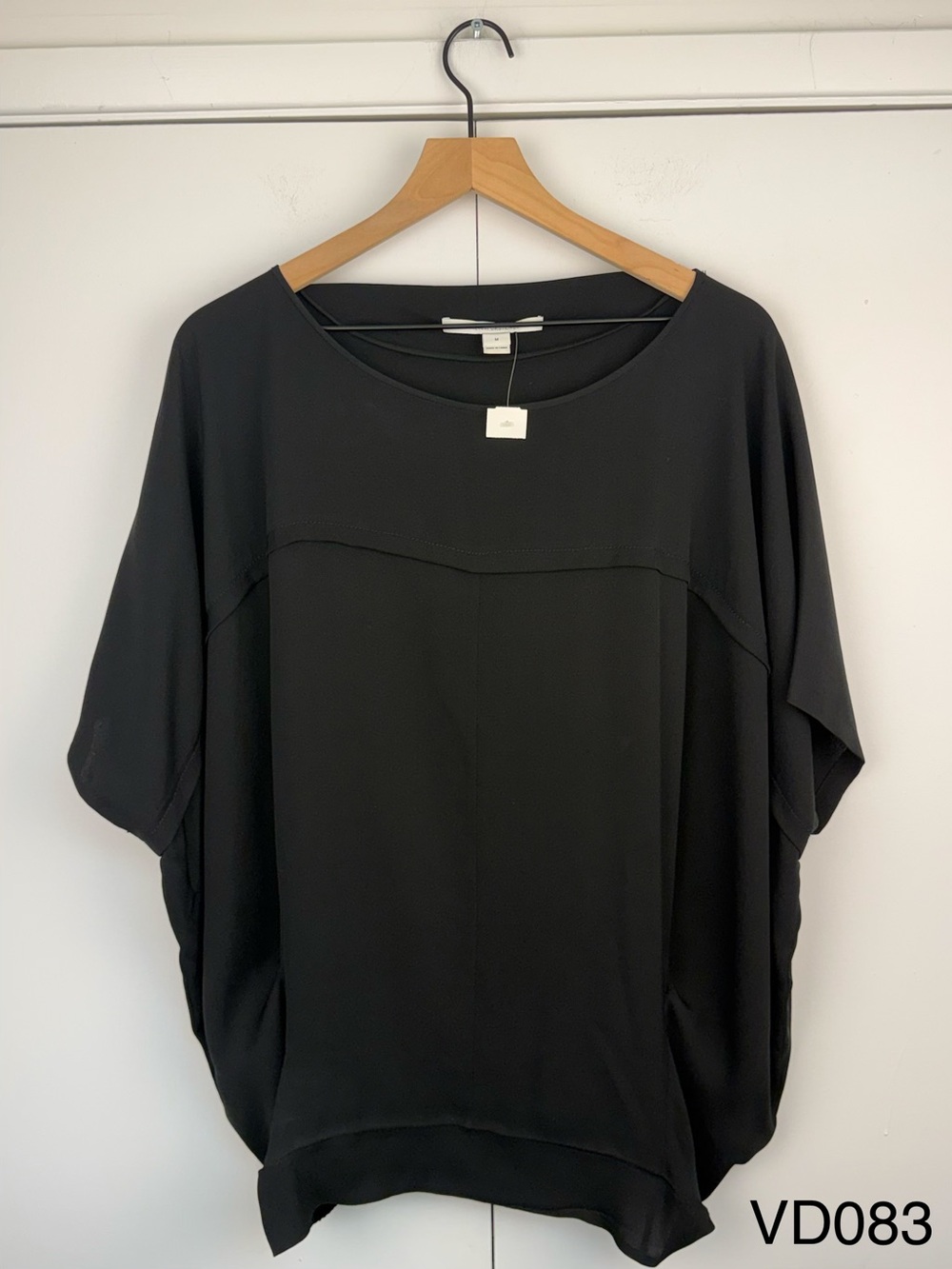 Diane von Furstenberg DVF Landy Black 100% Silk Blouse M